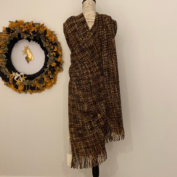 Oversized wool cape/wrap perfect for fall/winter - Picture 5 of 16